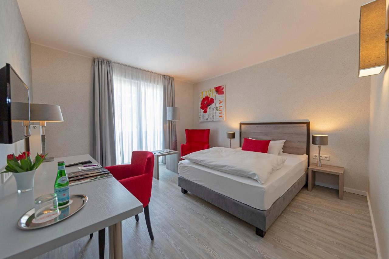 Thiesmann'S Hotel & Restaurant มึลไฮม์ อันแดร์ รัวร์ ภายนอก รูปภาพ
