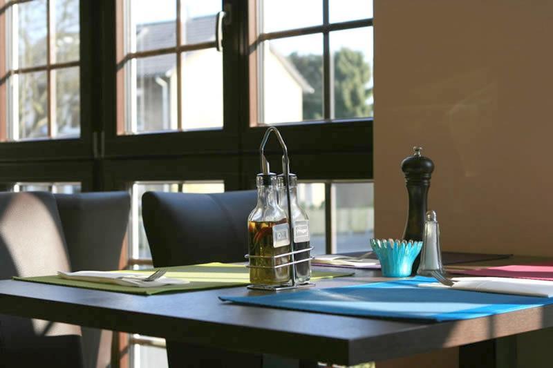 Thiesmann'S Hotel & Restaurant มึลไฮม์ อันแดร์ รัวร์ ภายนอก รูปภาพ