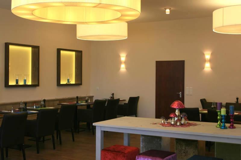 Thiesmann'S Hotel & Restaurant มึลไฮม์ อันแดร์ รัวร์ ภายนอก รูปภาพ