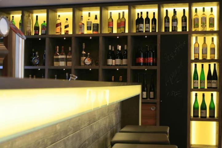 Thiesmann'S Hotel & Restaurant มึลไฮม์ อันแดร์ รัวร์ ภายนอก รูปภาพ